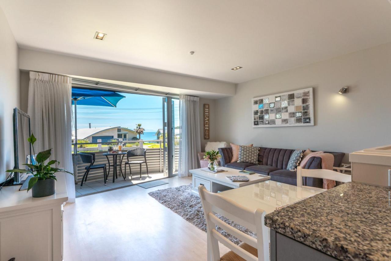 Oneroa Bay Villas Bagian luar foto