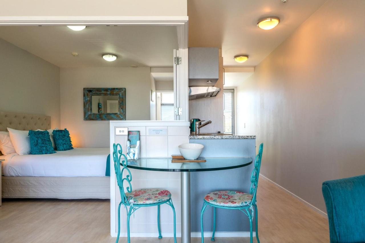 Oneroa Bay Villas Bagian luar foto