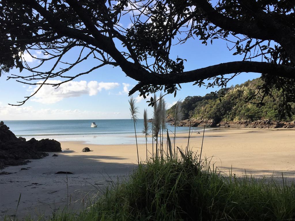 Oneroa Bay Villas Bagian luar foto